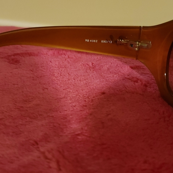 Ray-Ban sunglasses - Picture 6 of 8